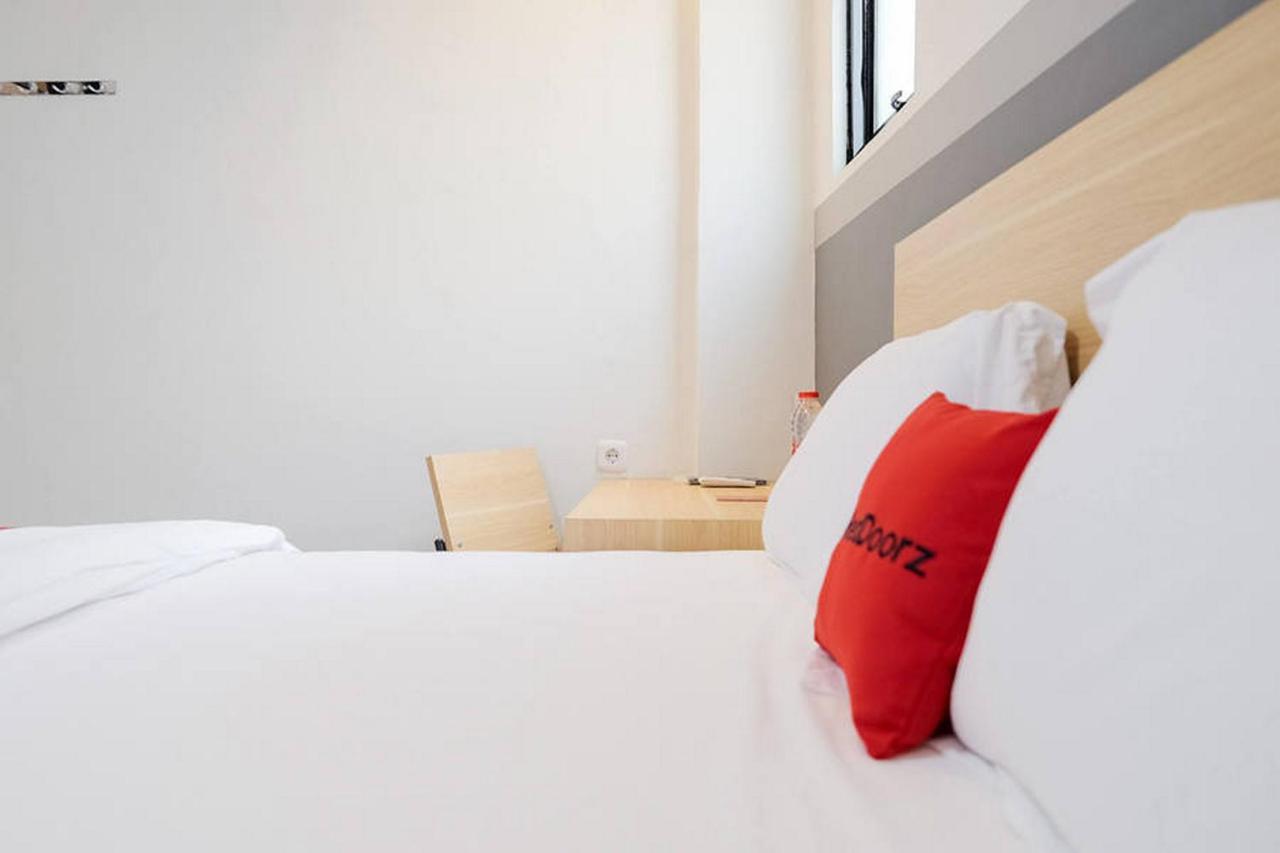 Reddoorz Plus Near Taman Anggrek Mall Τζακάρτα Εξωτερικό φωτογραφία