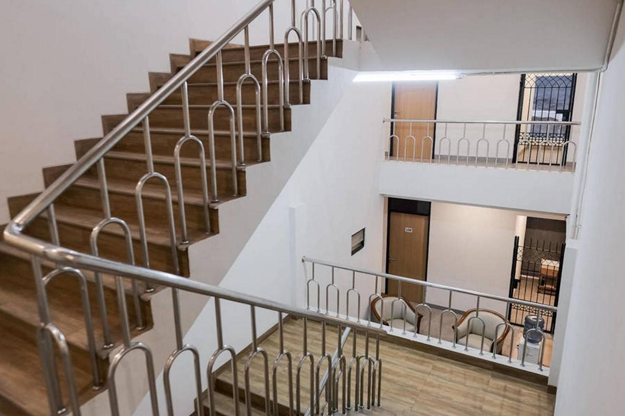 Reddoorz Plus Near Taman Anggrek Mall Τζακάρτα Εξωτερικό φωτογραφία
