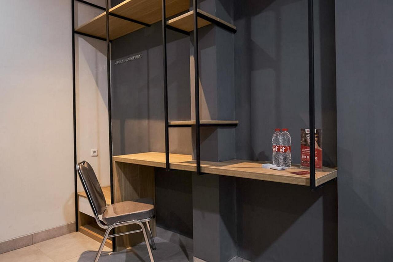 Reddoorz Plus Near Taman Anggrek Mall Τζακάρτα Εξωτερικό φωτογραφία