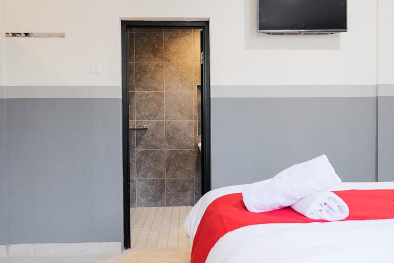 Reddoorz Plus Near Taman Anggrek Mall Τζακάρτα Εξωτερικό φωτογραφία
