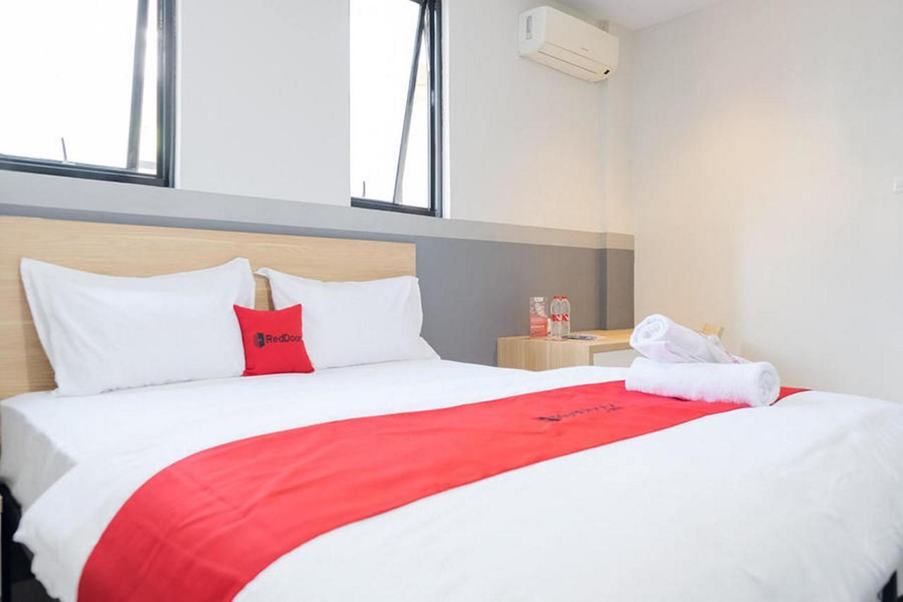 Reddoorz Plus Near Taman Anggrek Mall Τζακάρτα Εξωτερικό φωτογραφία